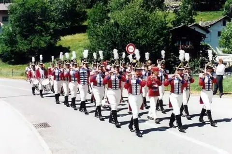 Oberwalliser Tambouren- und Pfeiferfest in Baltschieder 2004, Foto 3