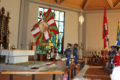 Fahnenweihe an Fronleichnam 2012, Foto 4